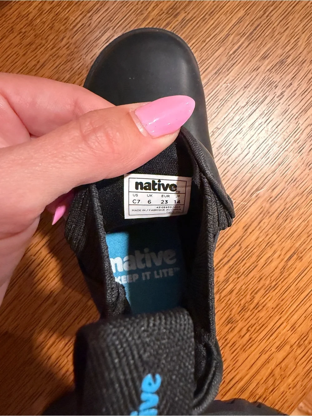 NWOT native walker/toddler chelsea boots black - classic slip on ankle boot